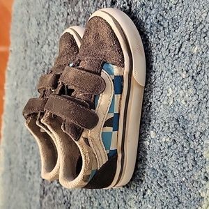 Shark fin Vans